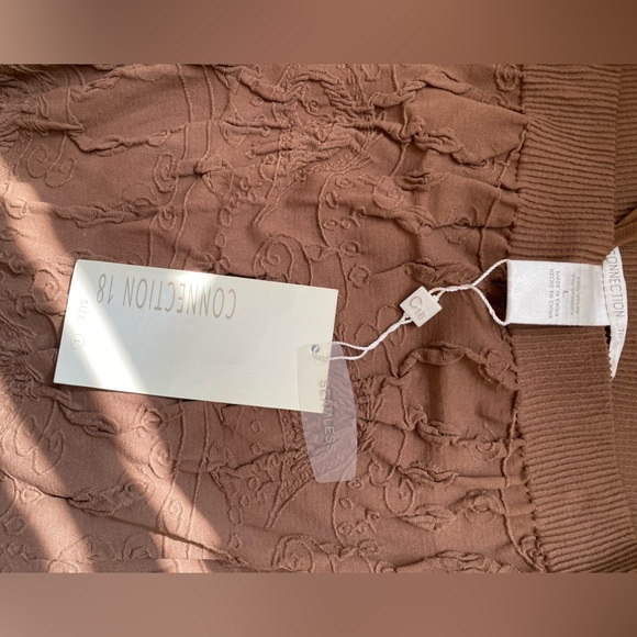 NWT Brown Strapless s dress. Textured And Stretchy Fabric - Picture 4 of 5